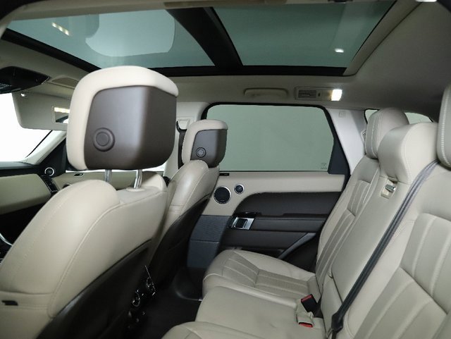 Used 2022 Land Rover Range Rover Sport HSE Silver Edition image 15