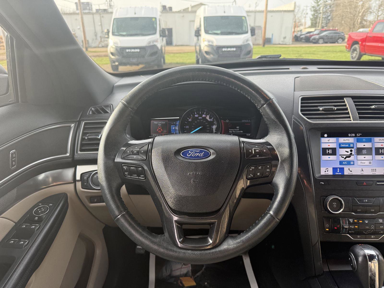 Used 2019 Ford Explorer XLT w/ Equipment Group 202A image 14