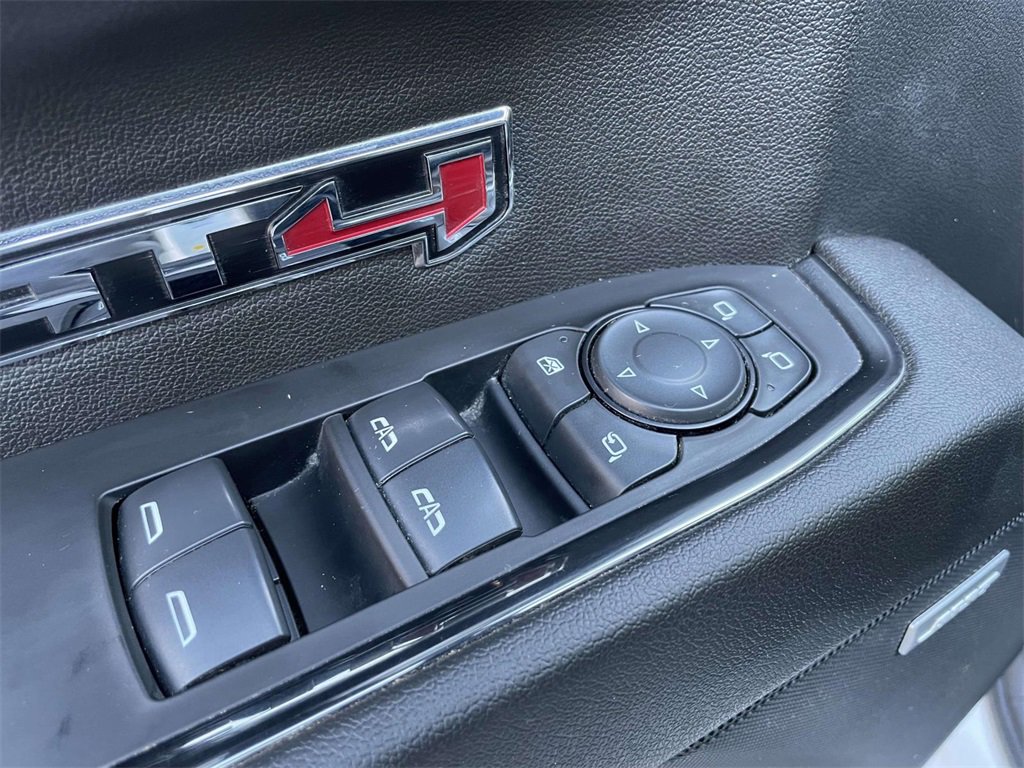Used 2024 GMC Sierra 1500 AT4 w/ Technology Package image 16