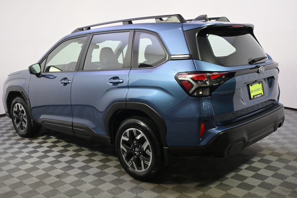 Used 2025 Subaru Forester AWD/4WD image 3
