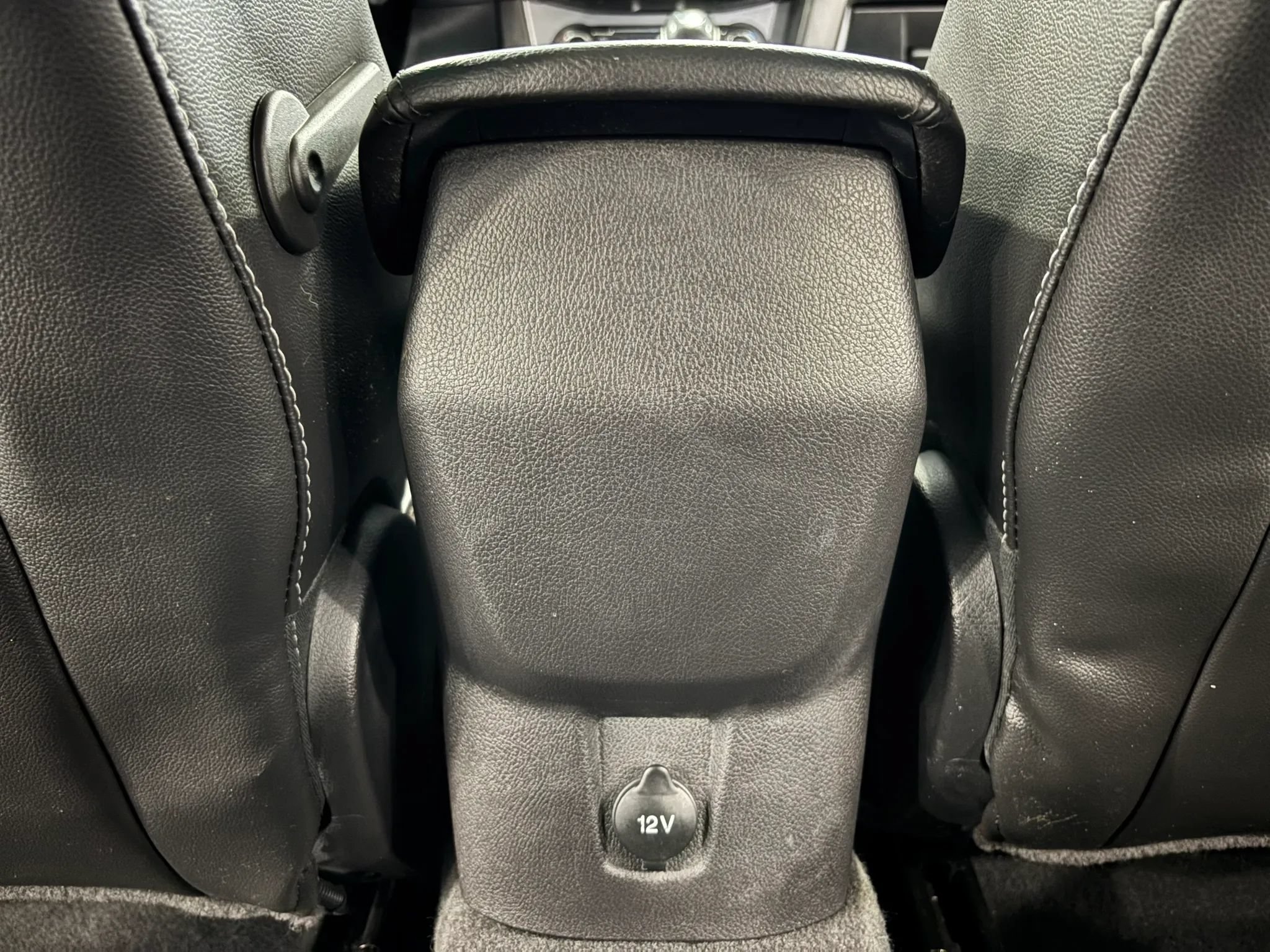 Used 2014 Ford Focus Titanium FWD image 23