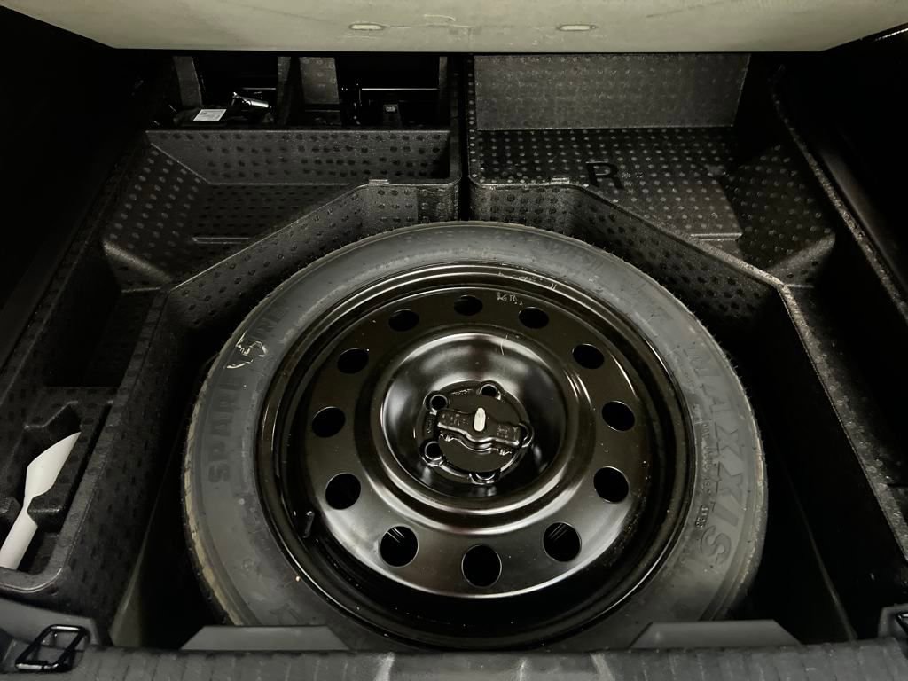 Used 2024 Ford Edge Titanium image 34