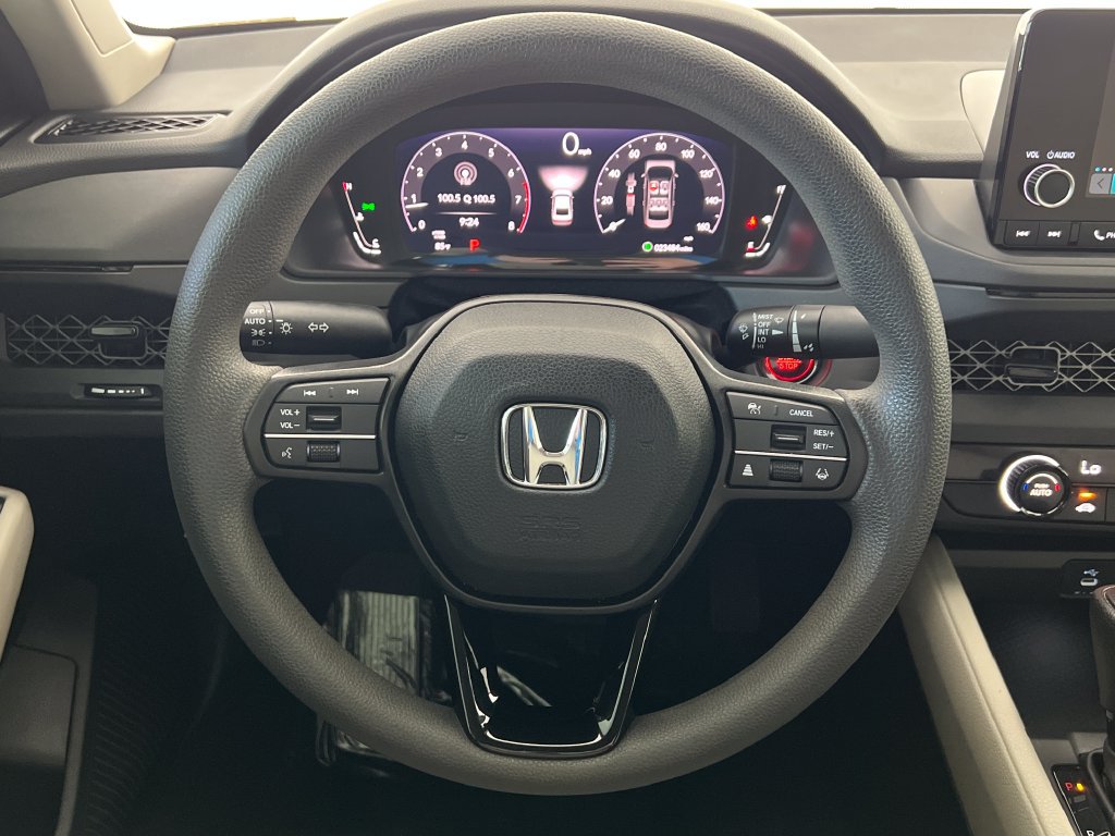 Used 2023 Honda Accord LX image 17