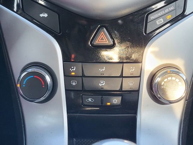 Used 2015 Chevrolet Cruze LT FWD image 18