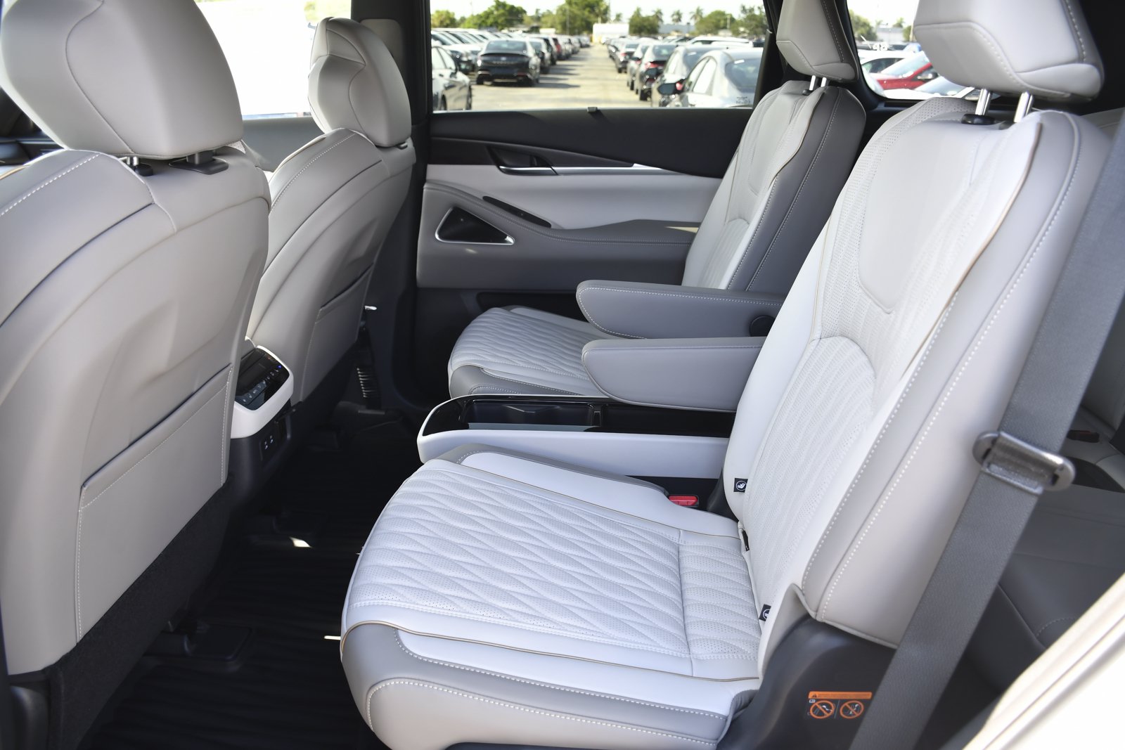 New 2027 INFINITI QX60 Autograph w/ Dark Cargo Package AWD/4WD image 28