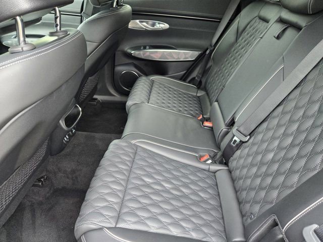 Used 2025 Genesis GV70 3.5T Sport w/ Sport Advanced Package AWD/4WD image 33