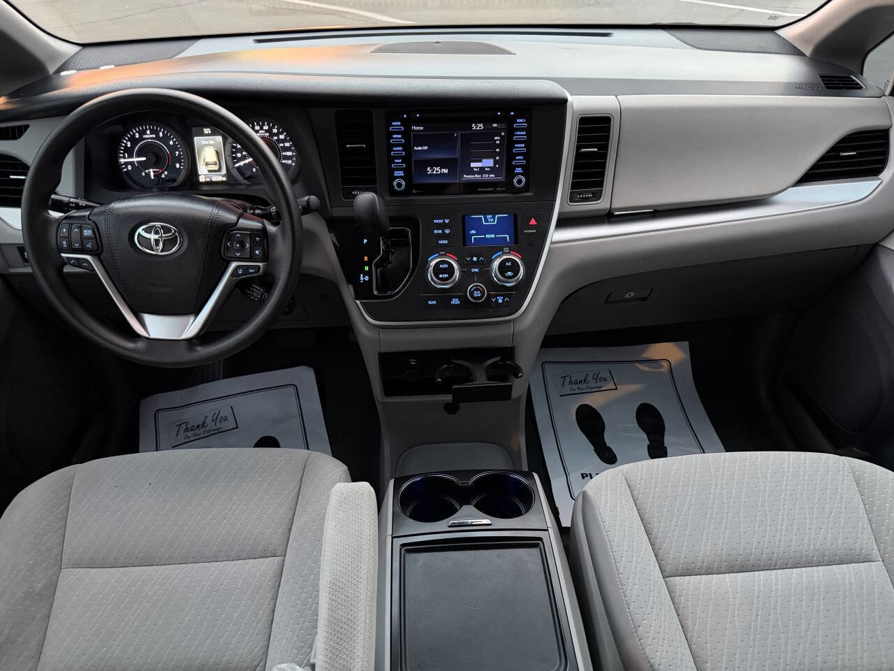 Used 2020 Toyota Sienna LE image 22