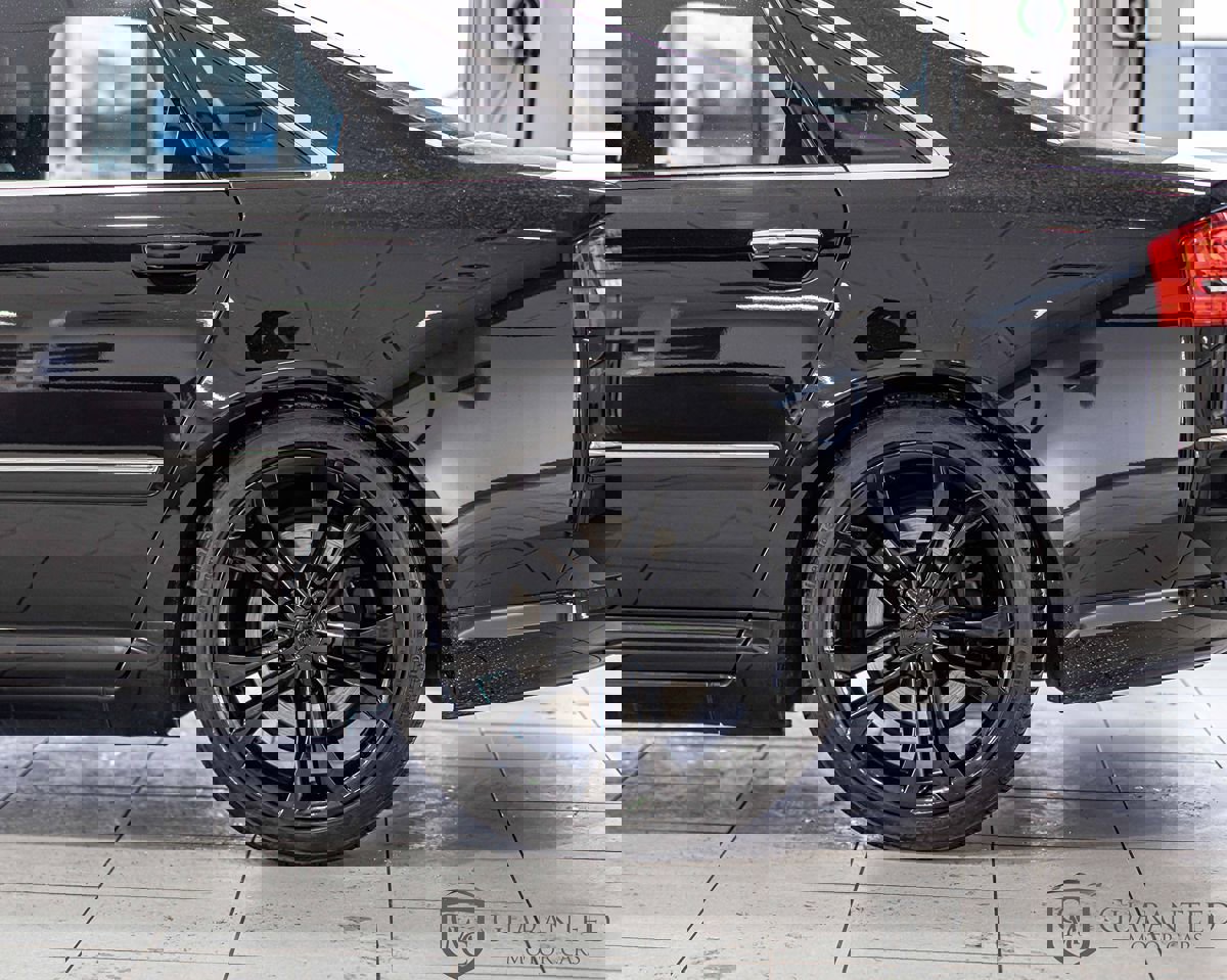 Used 2008 Audi S8 image 7