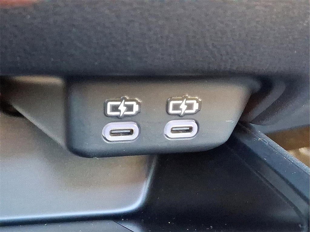 Used 2025 Lexus UX 300h AWD image 25