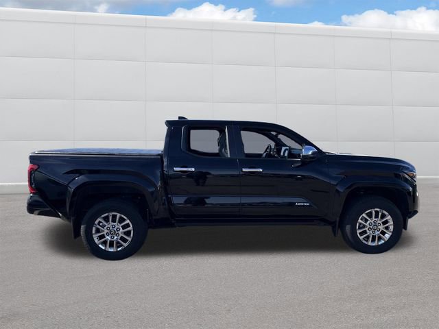 Used 2024 Toyota Tacoma Limited w/ Limited Package (LT) image 7
