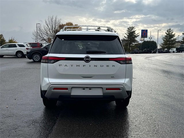 New 2025 Nissan Pathfinder SL image 5