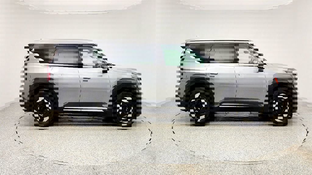 Used 2024 Kia EV9 Light image 4