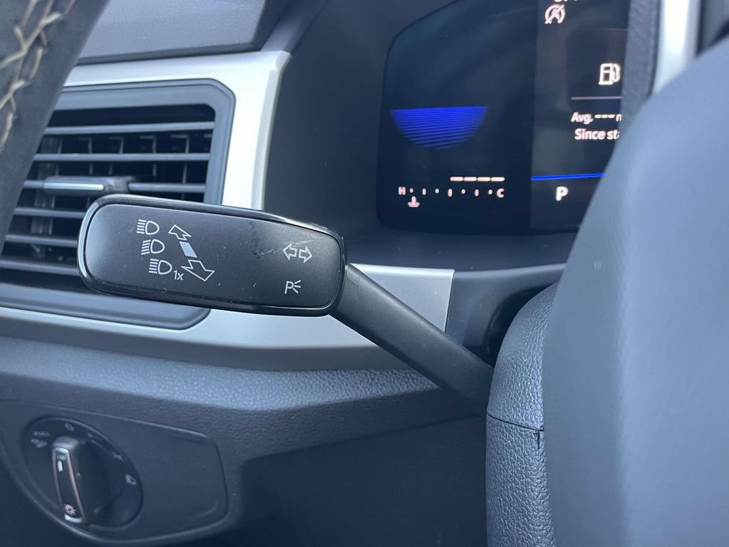 Used 2023 Volkswagen Atlas SE FWD image 28