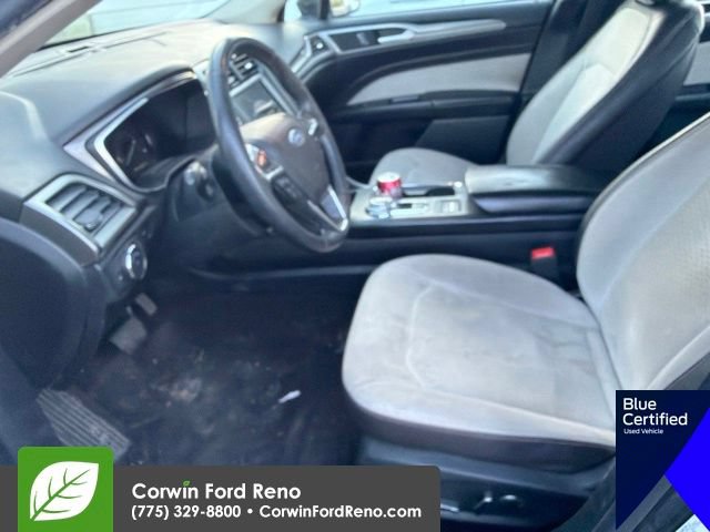 Used 2020 Ford Fusion SE w/ Equipment Group 151A FWD image 10
