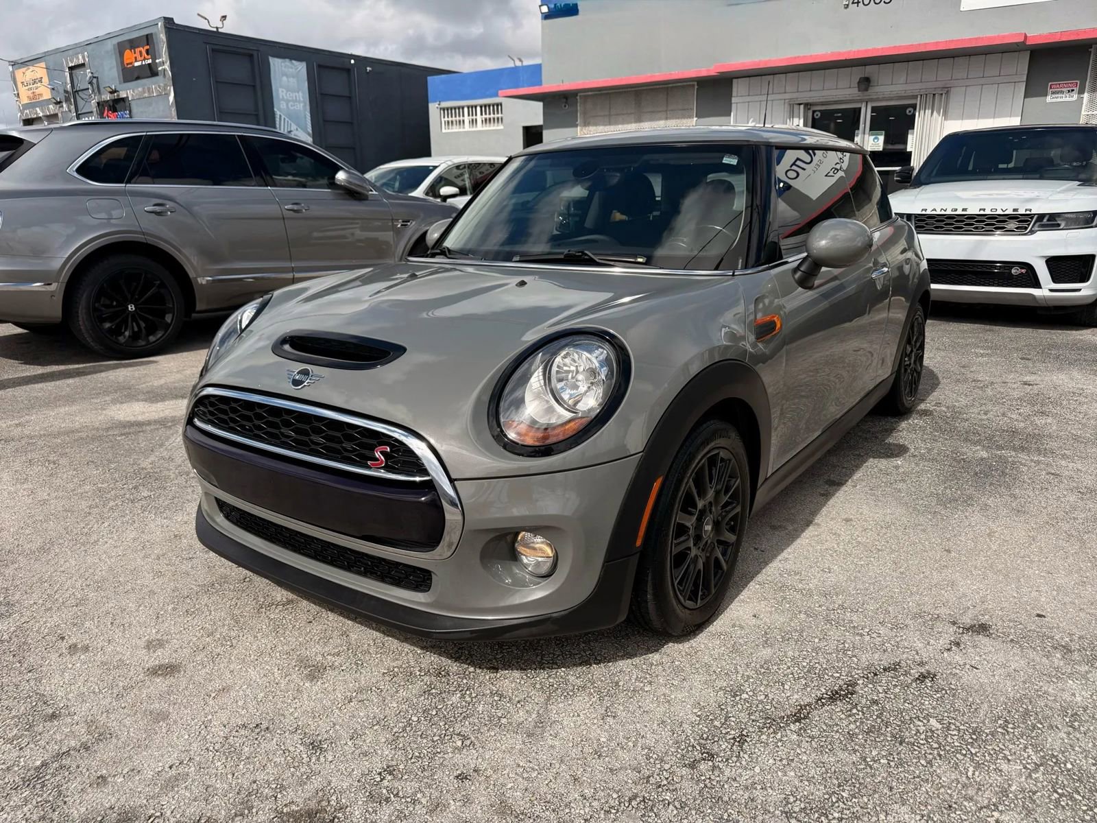 Used 2019 MINI Cooper 2-Door Hardtop image 7