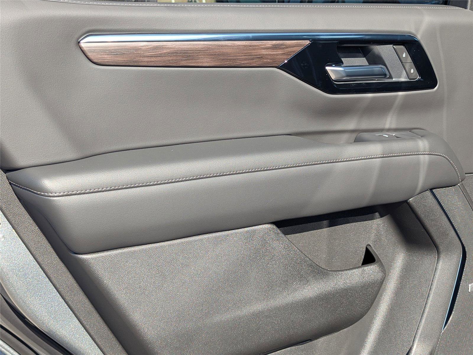 New 2026 Chevrolet Tahoe LT w/ Comfort Package image 11