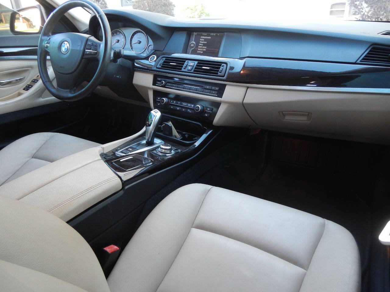 Used 2011 BMW 535i xDrive Sedan AWD/4WD image 35