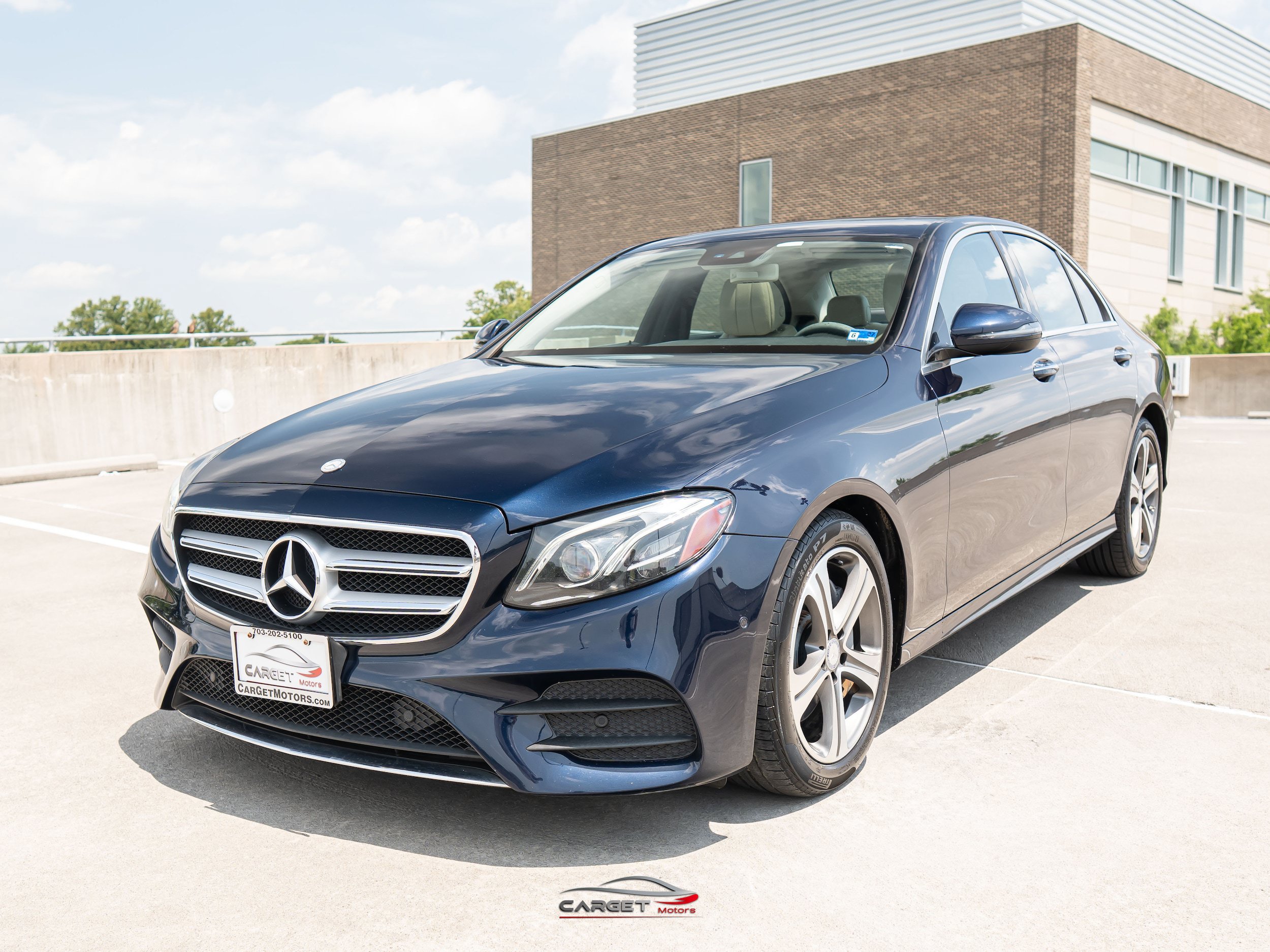 Used 2017 Mercedes-Benz E 300 4MATIC image 3