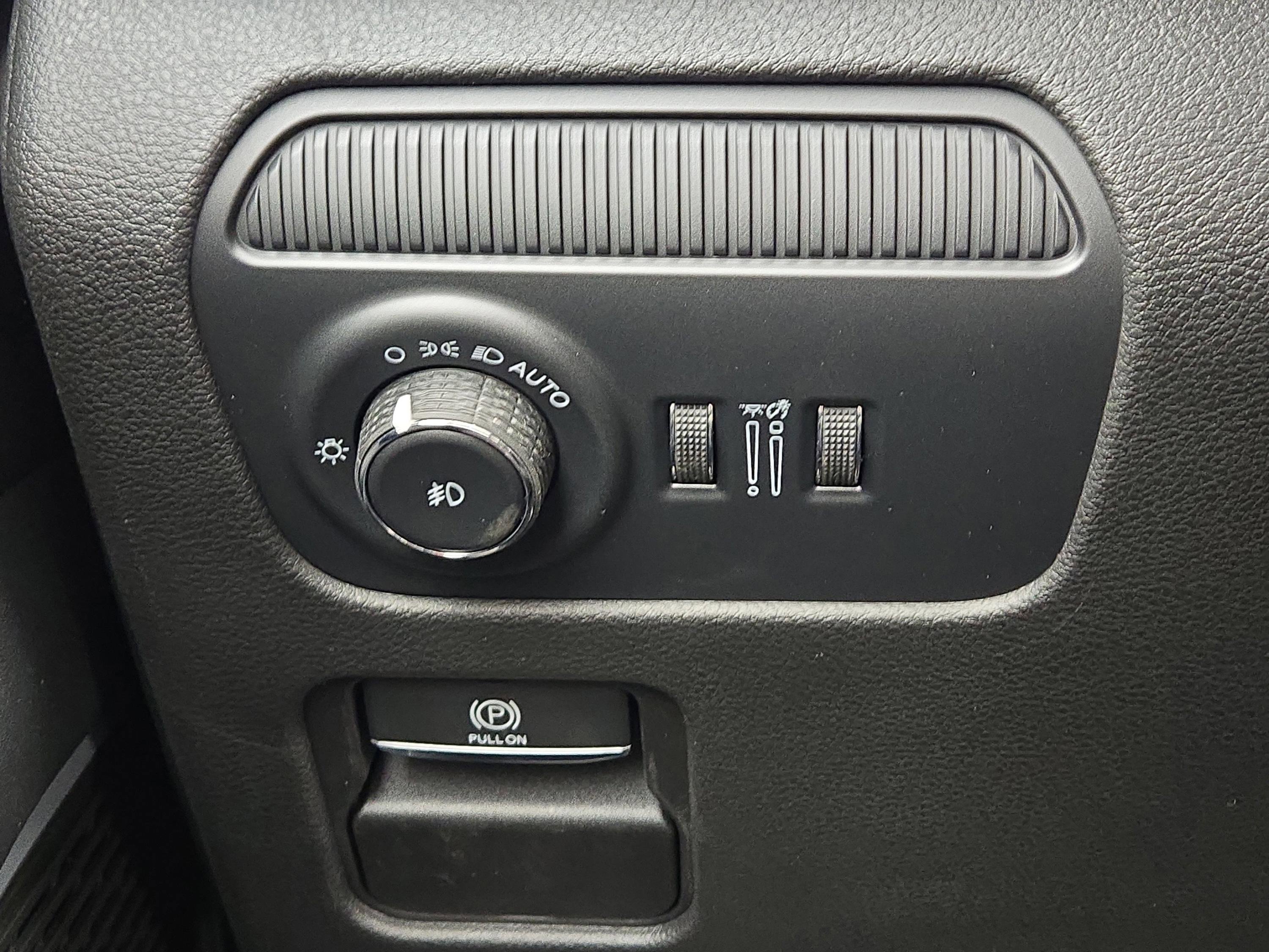 New 2025 Jeep Wagoneer L Series II w/ Premium Group I image 24