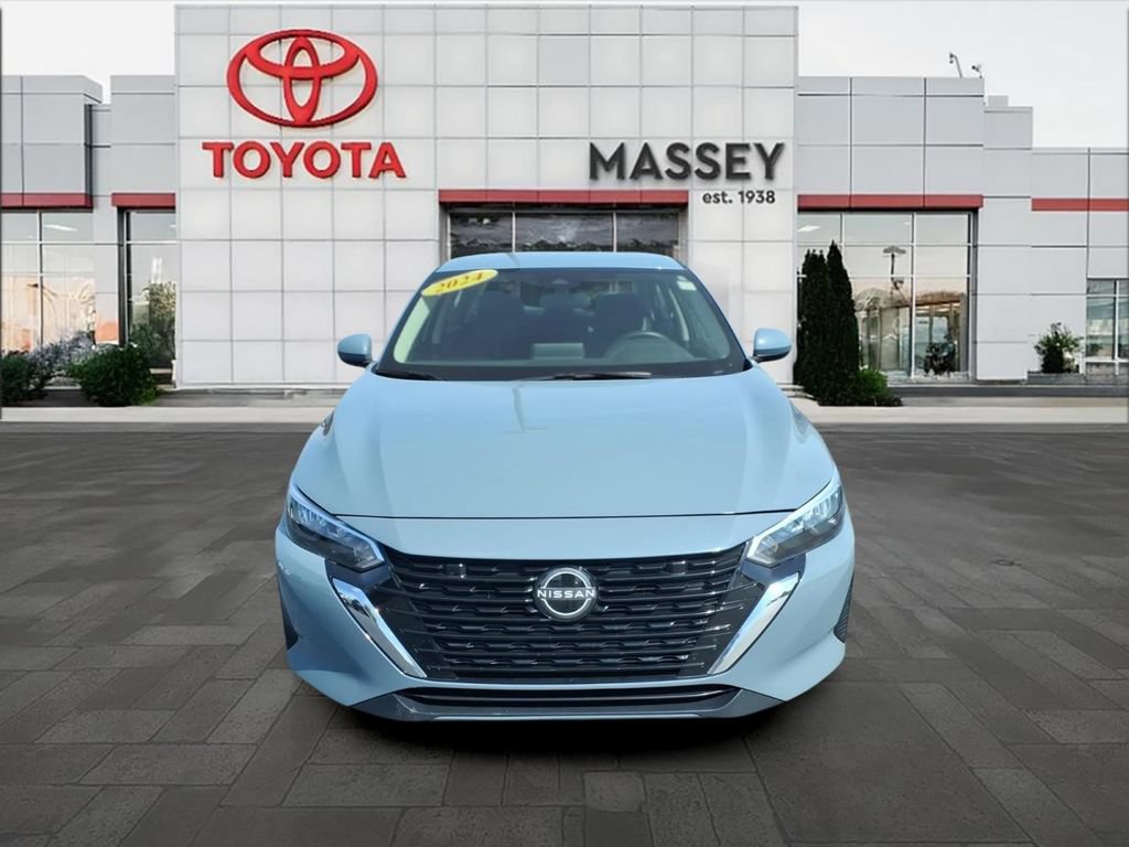 Used 2024 Nissan Sentra SV FWD image 8