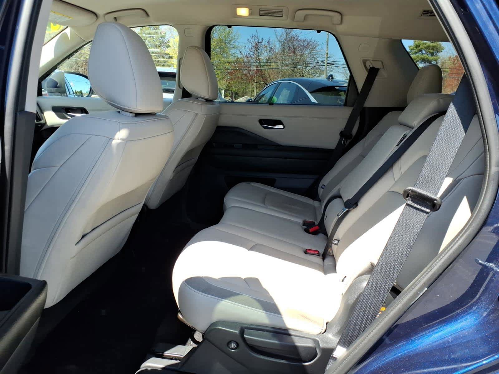 Certified 2024 Nissan Pathfinder SL AWD/4WD image 13