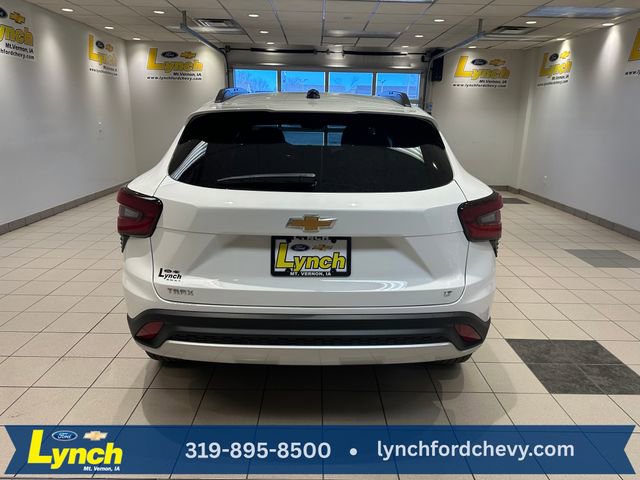 New 2026 Chevrolet Trax LT w/ Driver Confidence Package FWD image 16