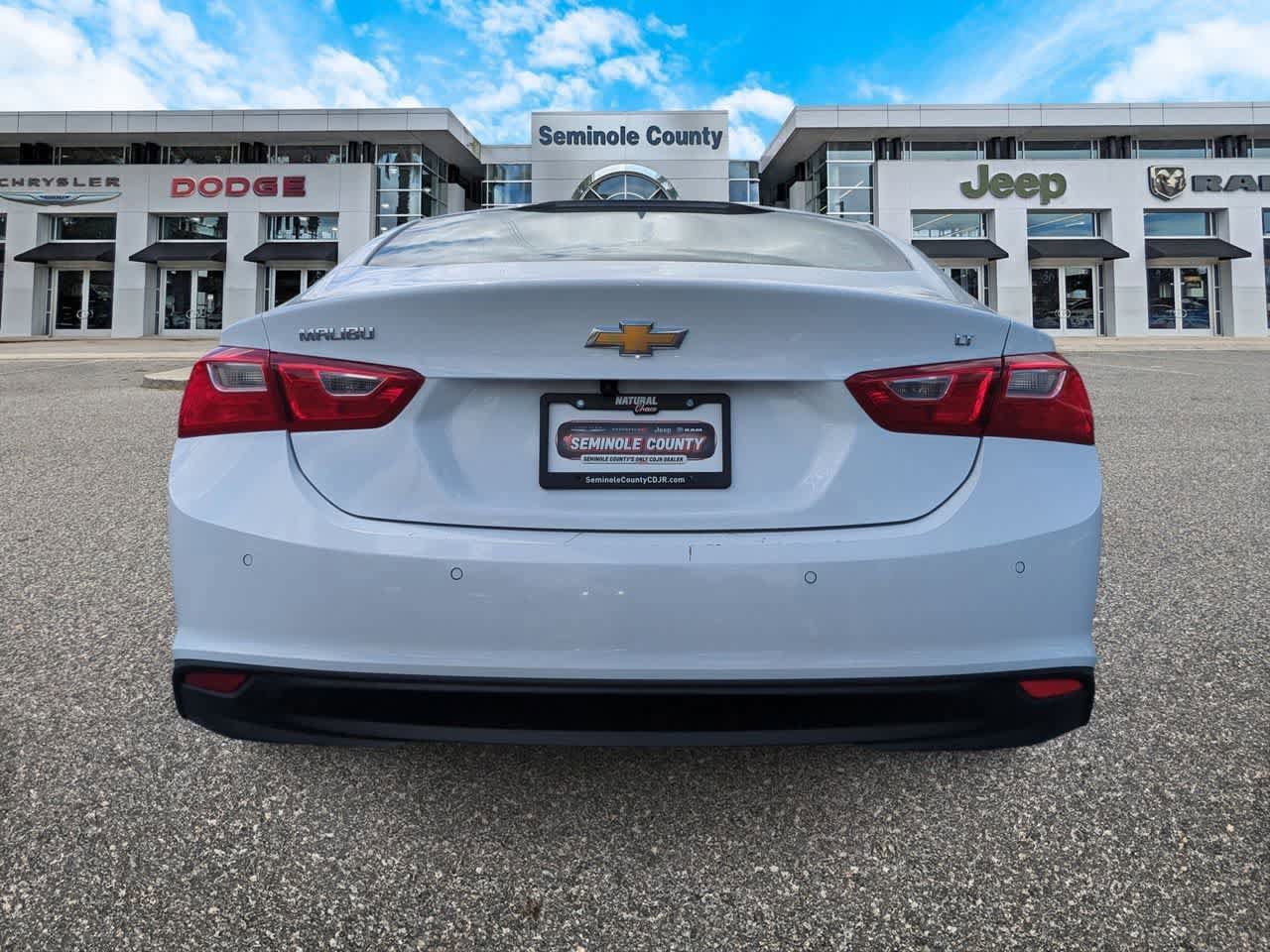 Used 2024 Chevrolet Malibu LT FWD image 7