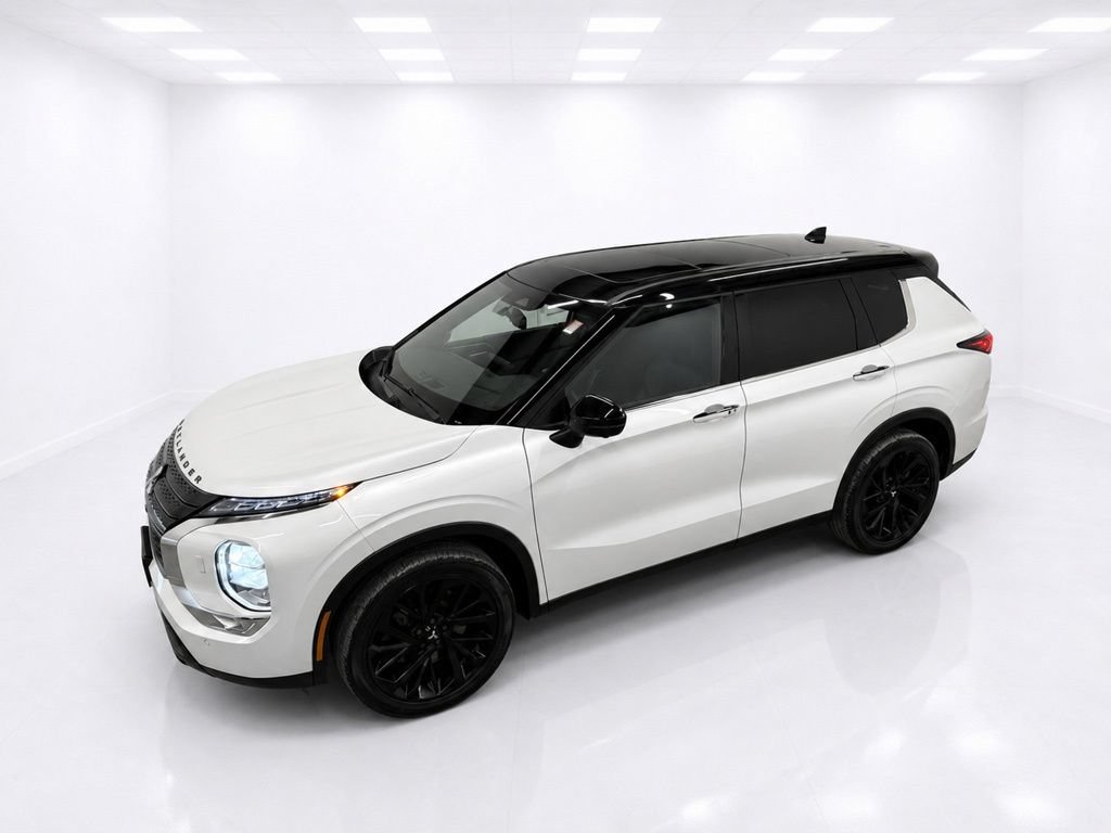 Used 2023 Mitsubishi Outlander SEL Black Edition AWD/4WD image 4