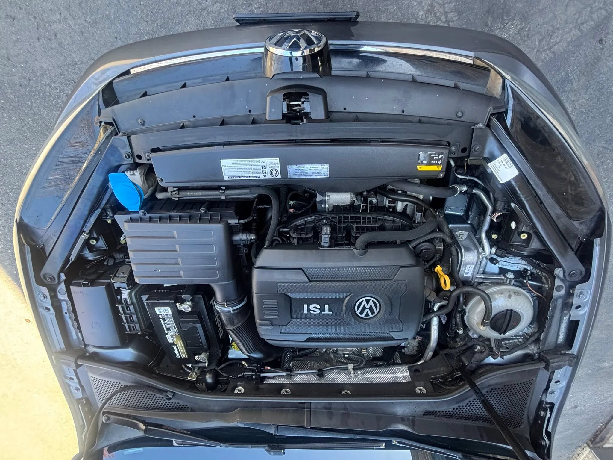 Used 2015 Volkswagen Golf Launch Edition FWD image 35
