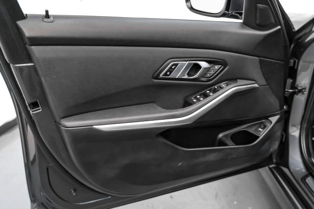Used 2021 BMW 330i Sedan w/ Driving Assistance Package RWD image 38