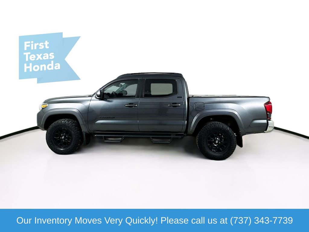 Used 2022 Toyota Tacoma SR5 RWD image 4