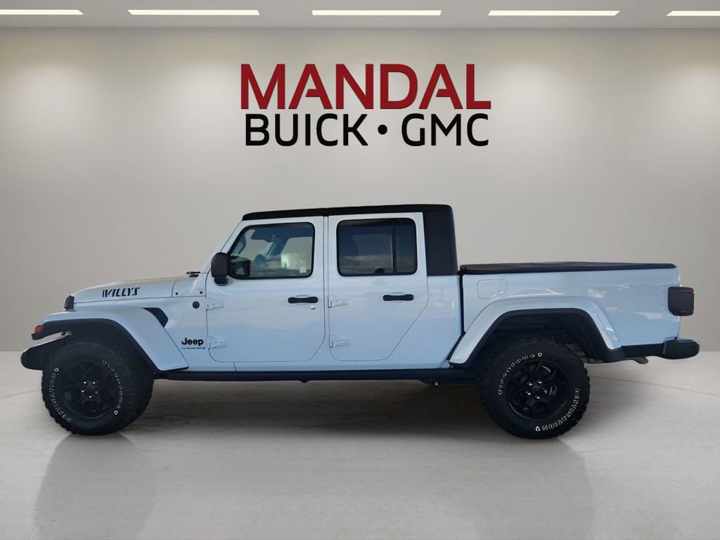 Used 2024 Jeep Gladiator Sport image 10