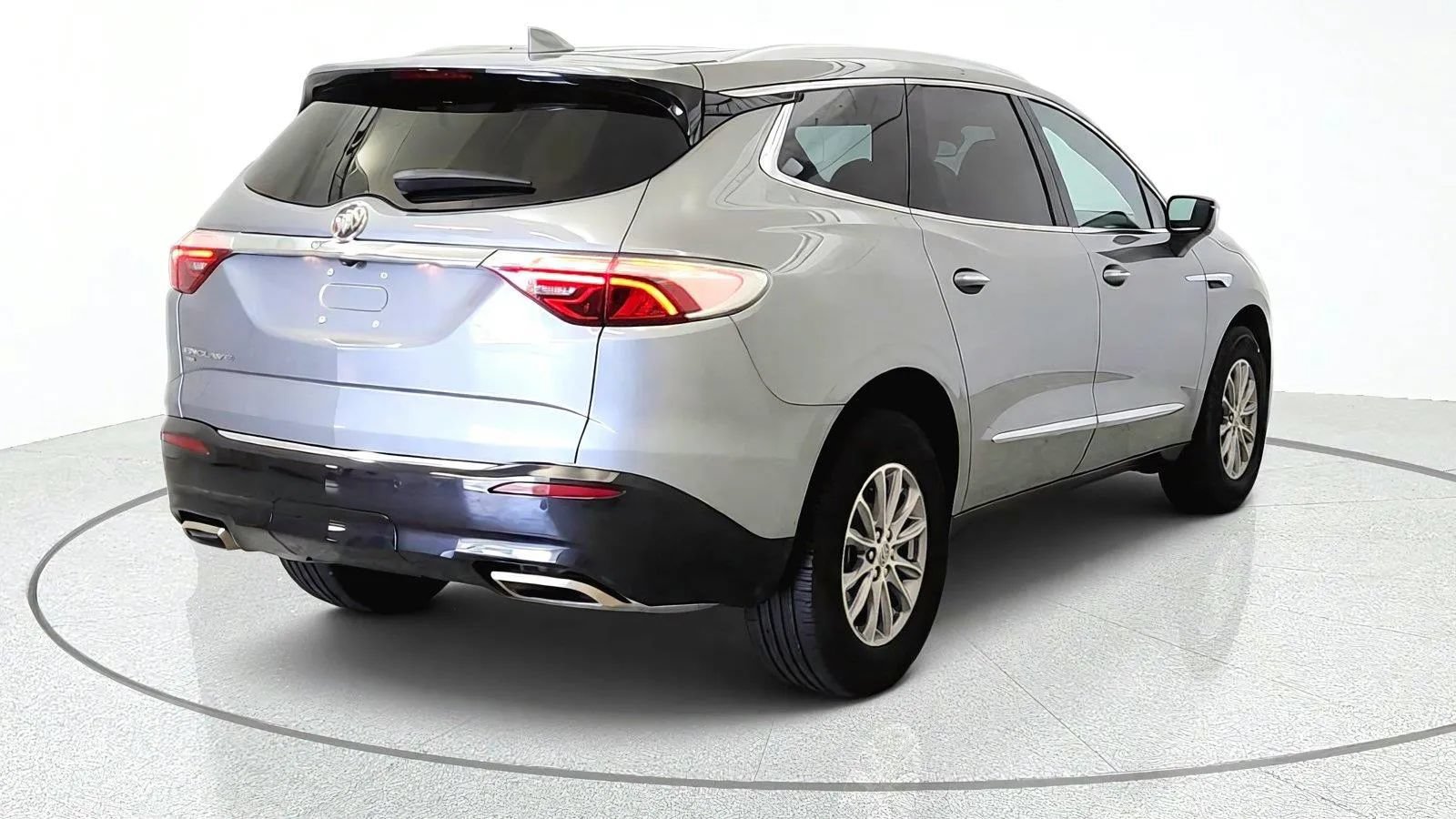 Used 2023 Buick Enclave Essence AWD/4WD image 8