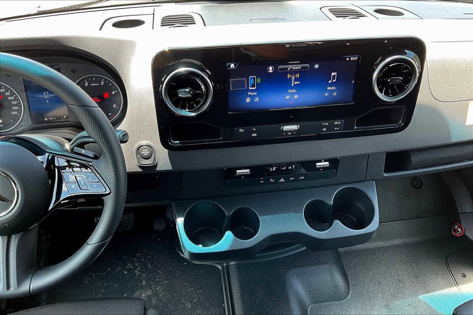 New 2025 Mercedes-Benz Sprinter 2500 image 6