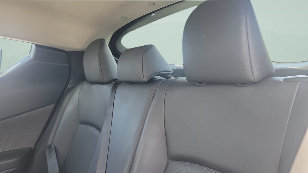 Used 2022 Toyota C-HR Limited FWD image 9