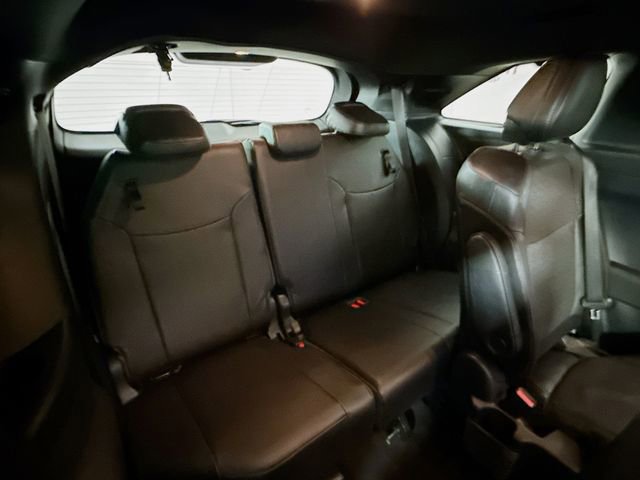 Used 2025 Toyota Sienna Platinum AWD/4WD image 29