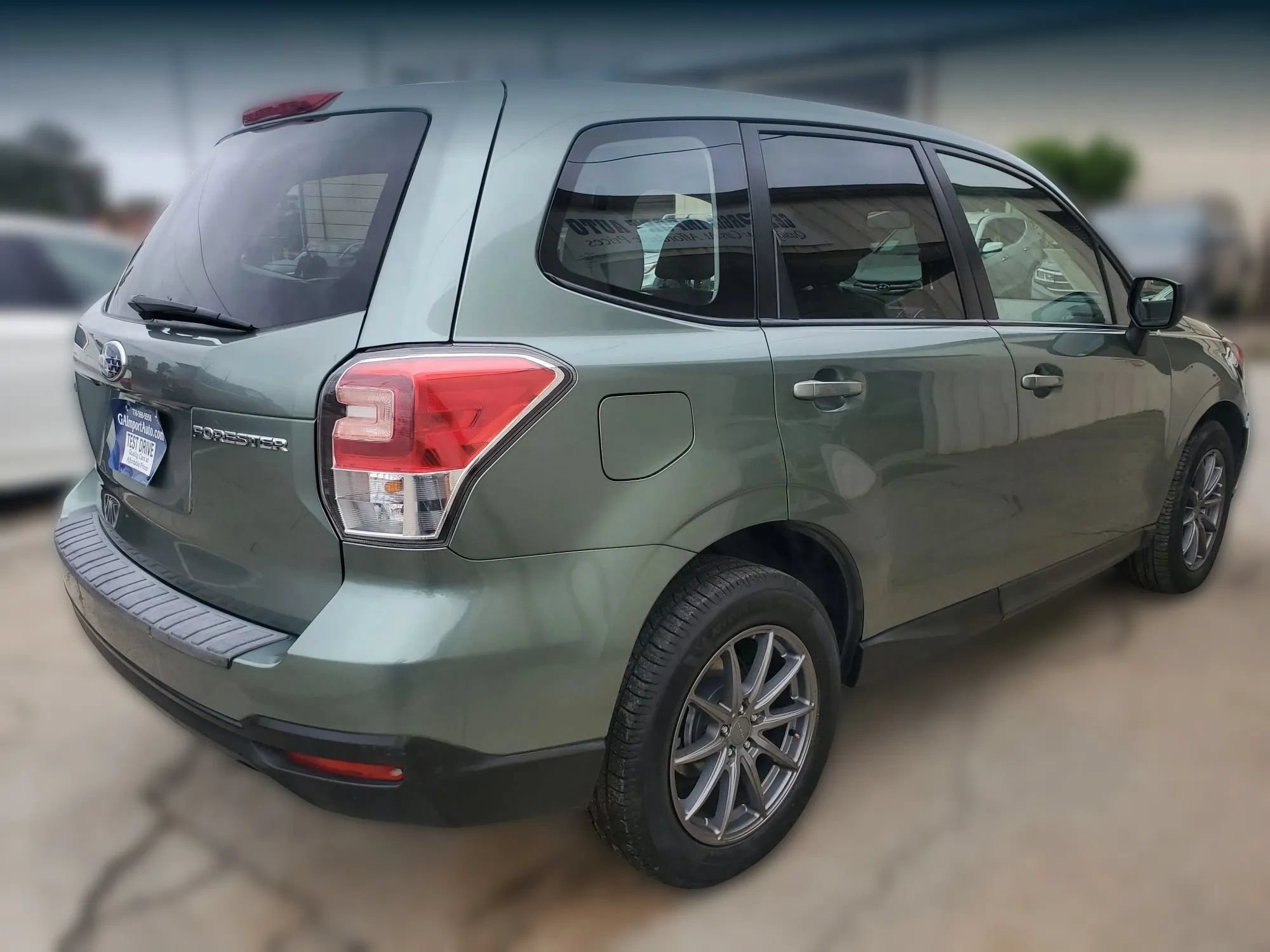 Used 2018 Subaru Forester 2.5i AWD/4WD image 9