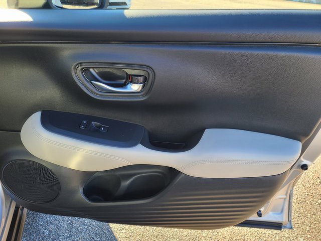 Certified 2023 Honda HR-V LX image 20