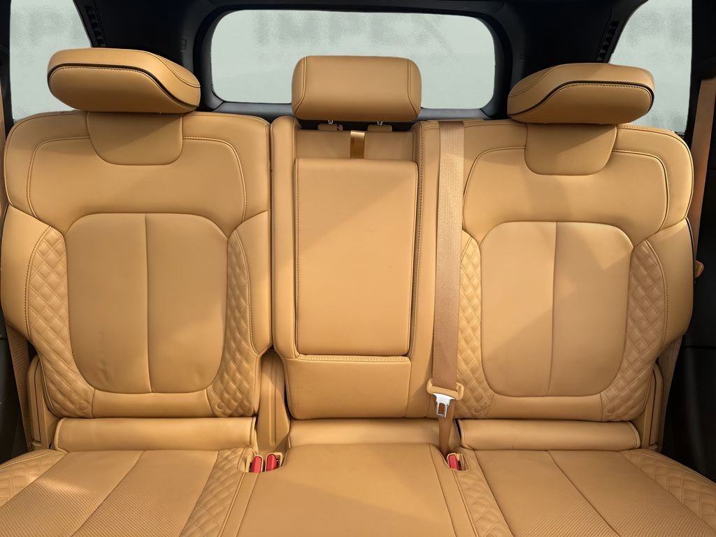 Used 2022 Jeep Grand Cherokee Summit w/ Adv Protech Group IV AWD/4WD image 13