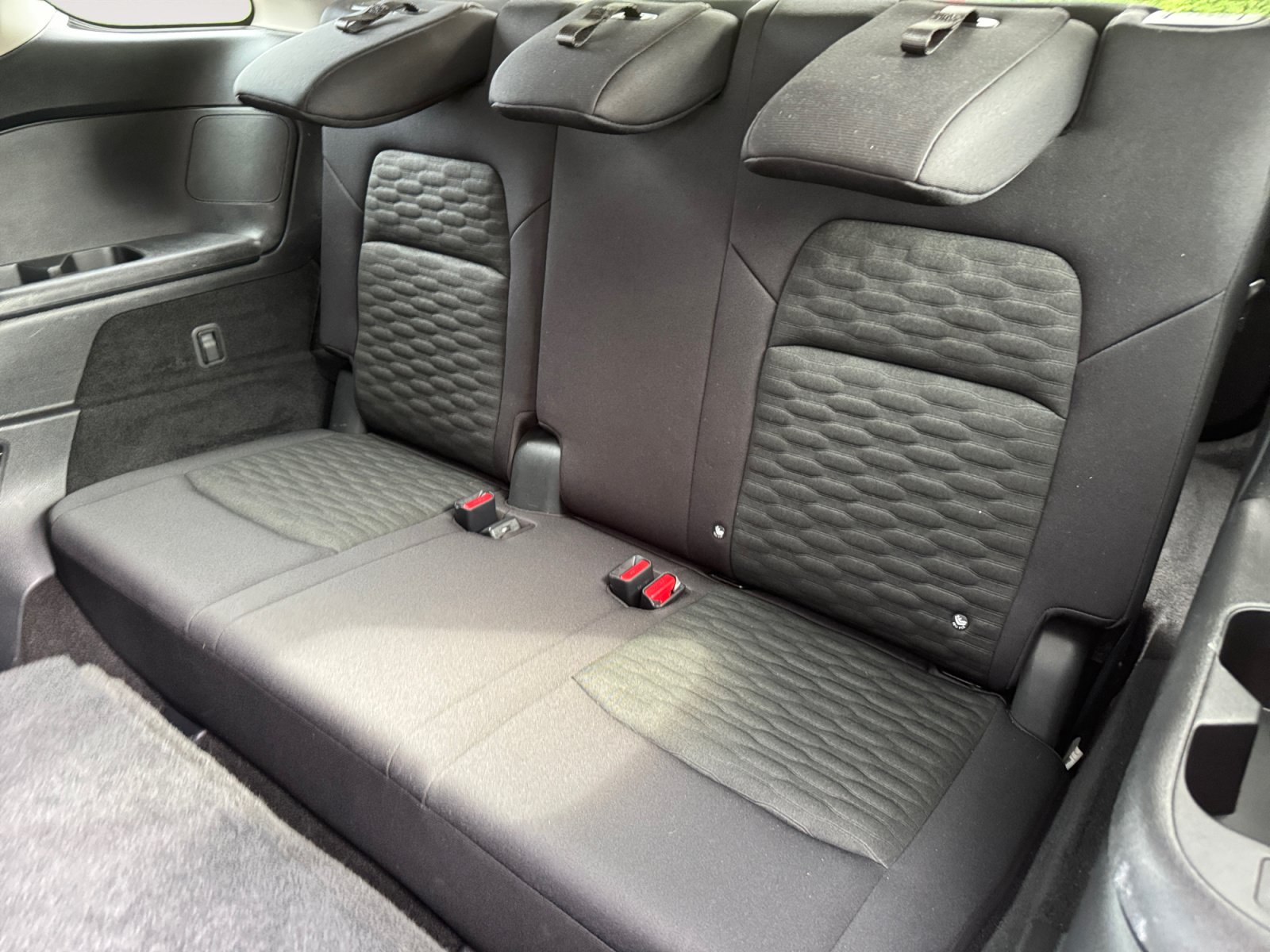 Used 2024 Nissan Pathfinder SV FWD image 15