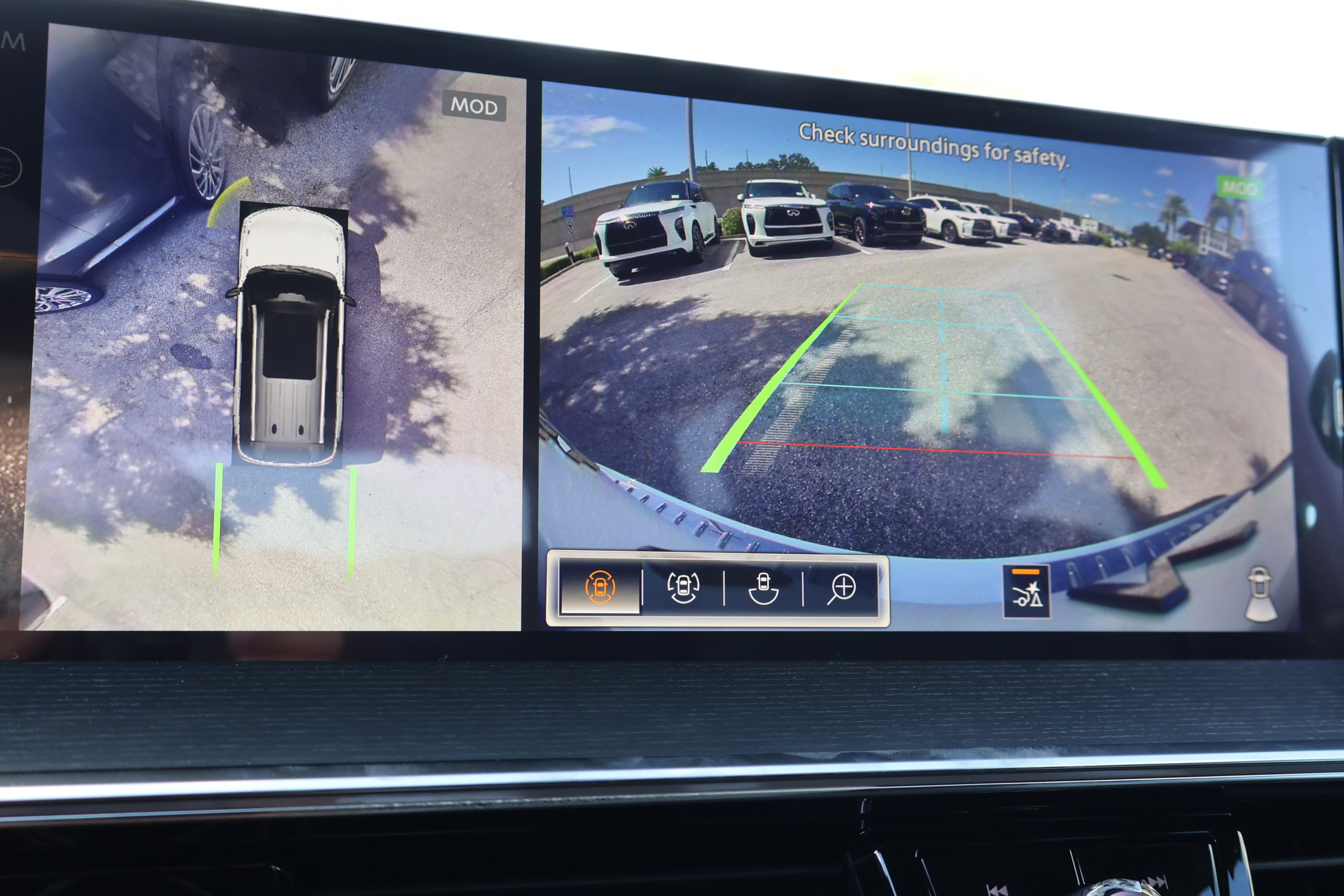 New 2026 INFINITI QX80 4WD image 29