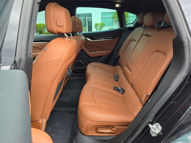Used 2023 Maserati Levante GT AWD/4WD image 18
