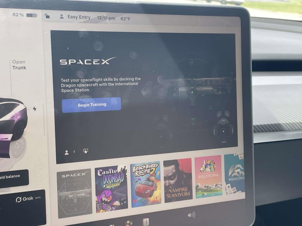 Used 2023 Tesla Model Y Long Range image 26