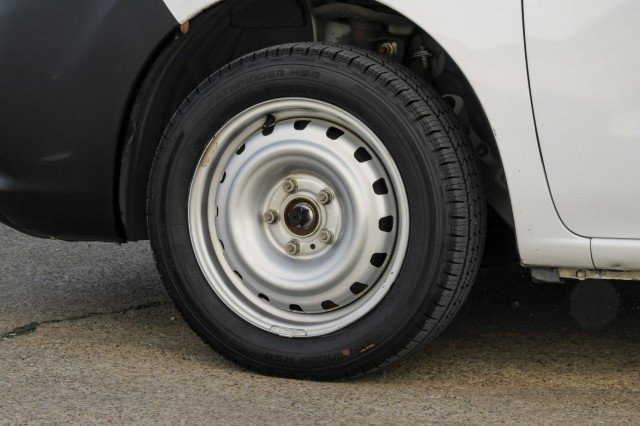 Used 2019 Nissan NV200 S w/ Cruise Control Package image 48