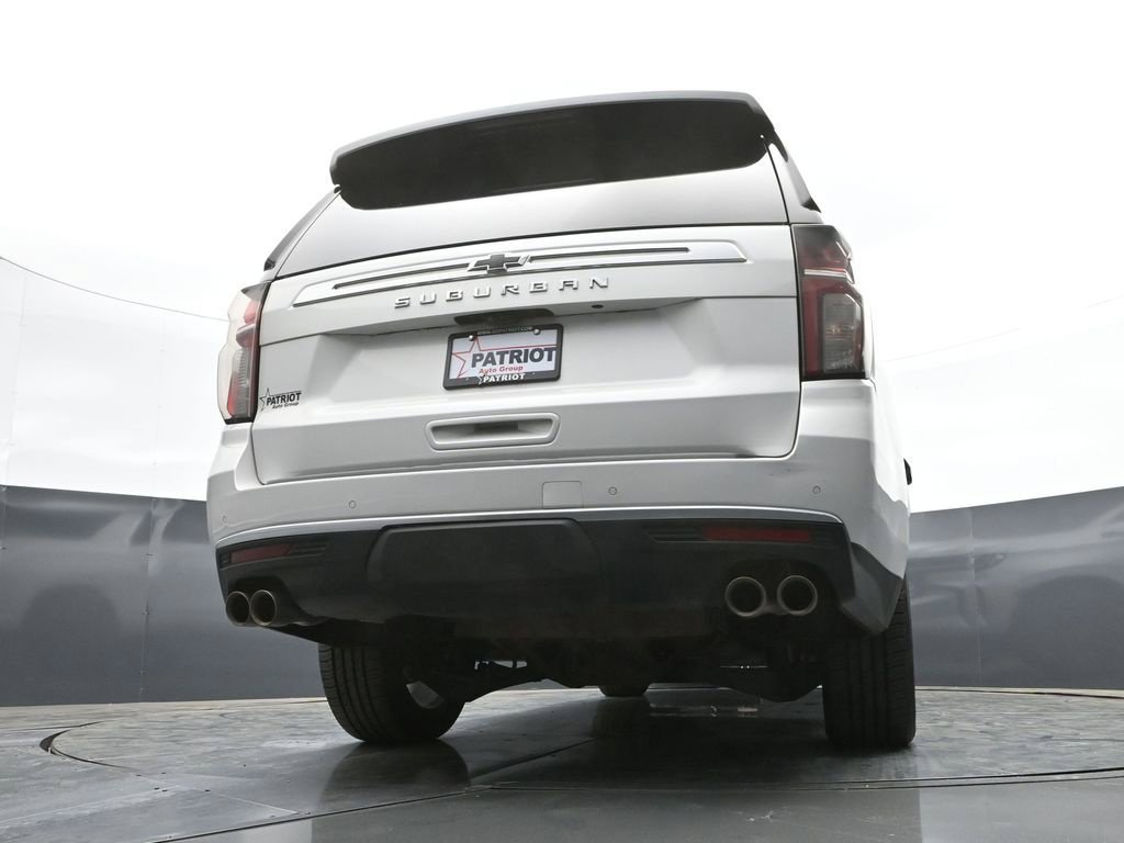 Used 2022 Chevrolet Suburban High Country w/ LPO, Illumination Package AWD/4WD image 46