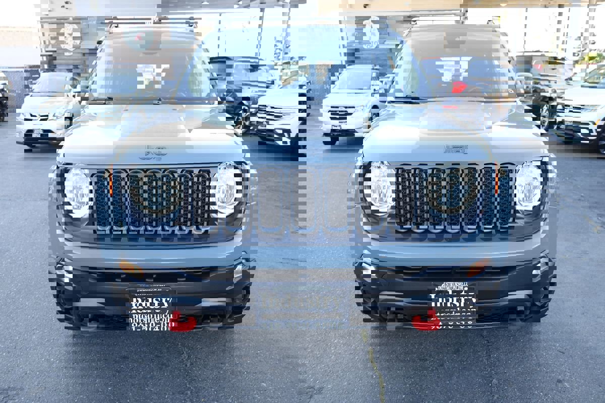 Used 2015 Jeep Renegade Trailhawk w/ Popular Equipment Group image 3