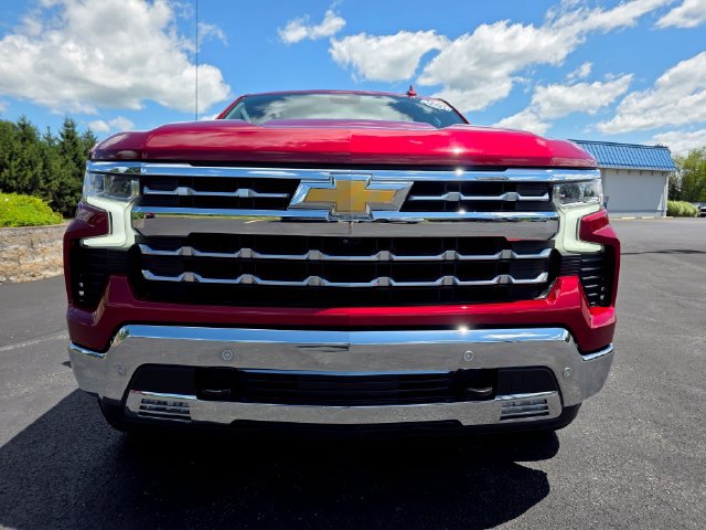 Used 2023 Chevrolet Silverado 1500 LTZ AWD/4WD image 8