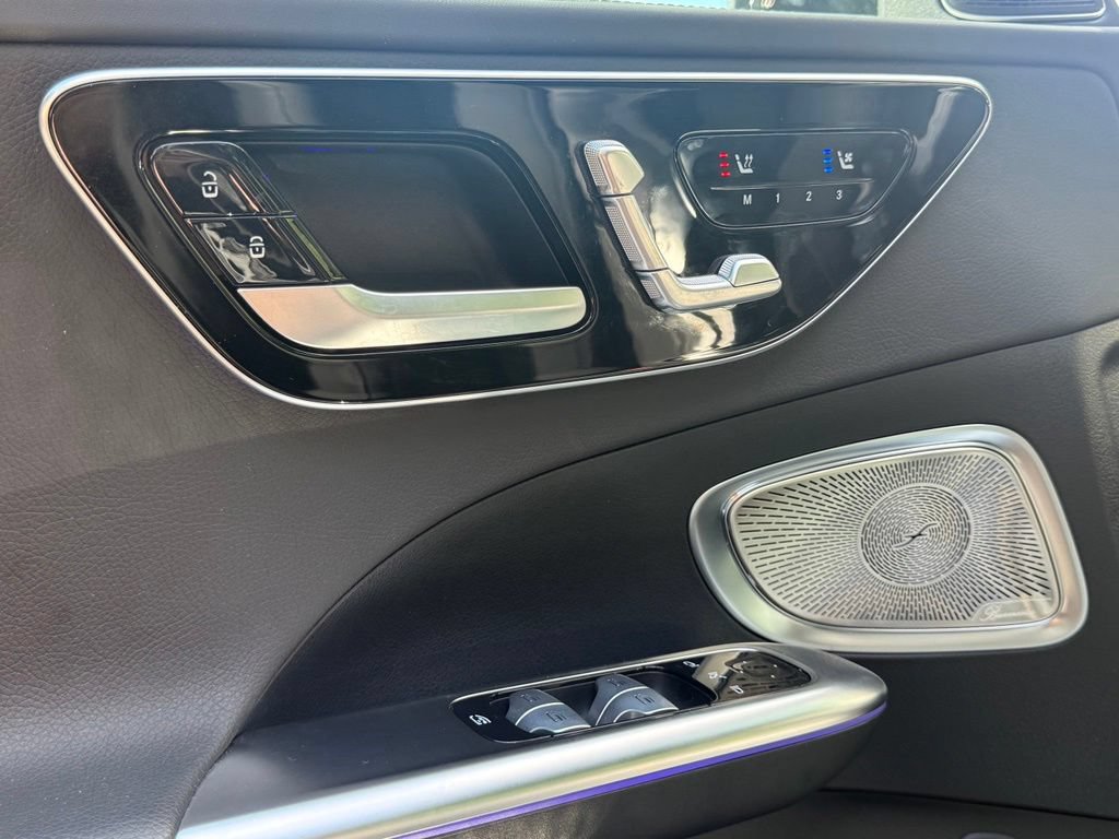 Used 2022 Mercedes-Benz C 300 4MATIC Sedan image 22
