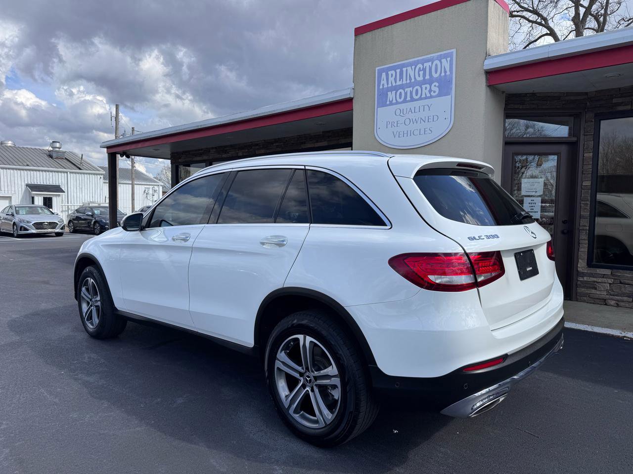 Used 2019 Mercedes-Benz GLC 300 image 3