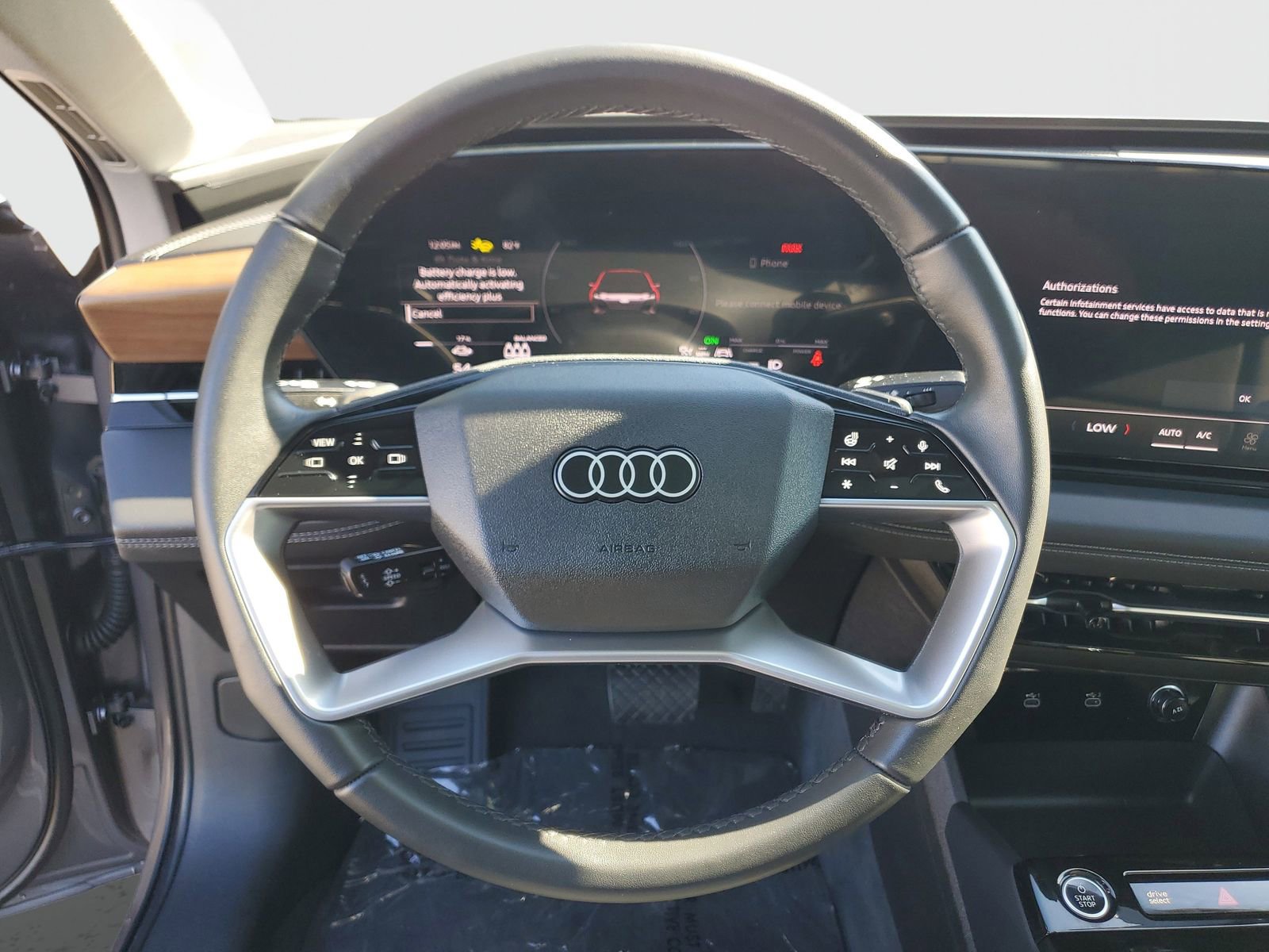 Used 2025 Audi A6 e-tron Premium w/ Ultra Package RWD image 22